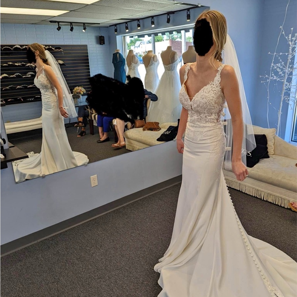 Stella York - VEIL wedding dress NWT